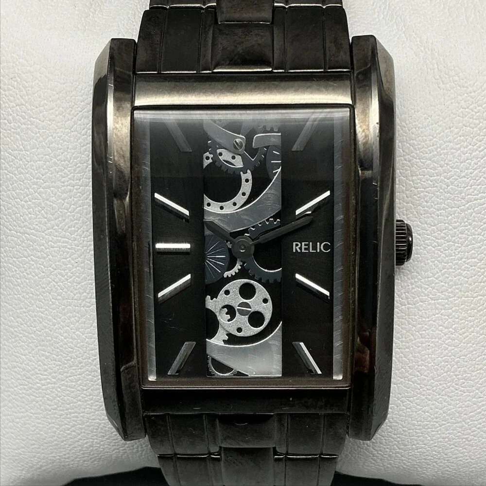 Relic ZR77133 Mens Watch 31mm Black Skeleton Dial Stainless New Battery 7.75